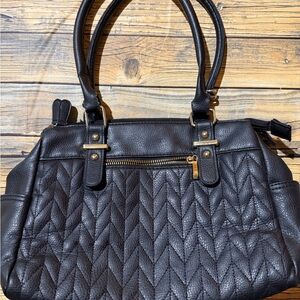 Chic Black Quilted Shoulder Bag